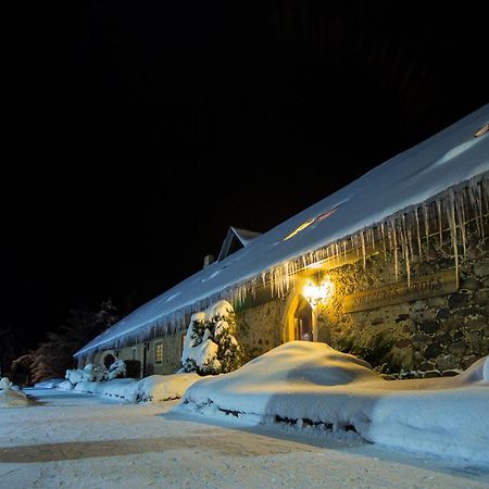 Smeceres Krogs Otel Madona Dış mekan fotoğraf